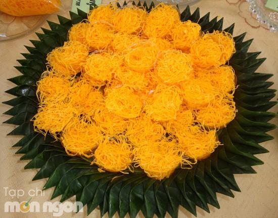 Sắc màu bánh ngọt xứ “chùa Vàng”