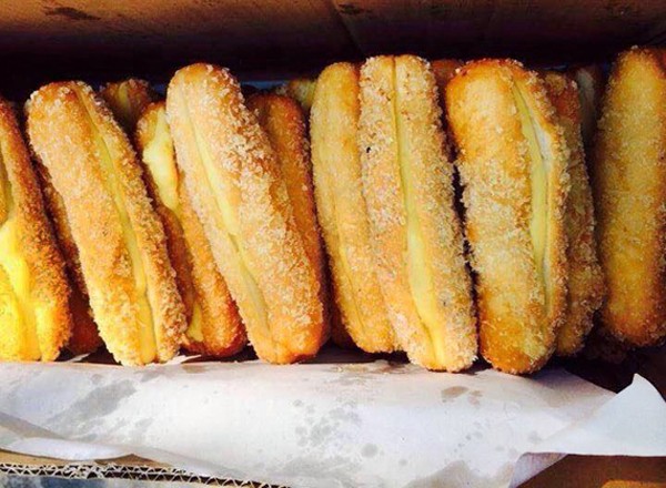 bánh, Bánh su kem chiên giòn, Bánh sầu riêng nhân kem, bánh mochi, bánh bông lan trứng muối