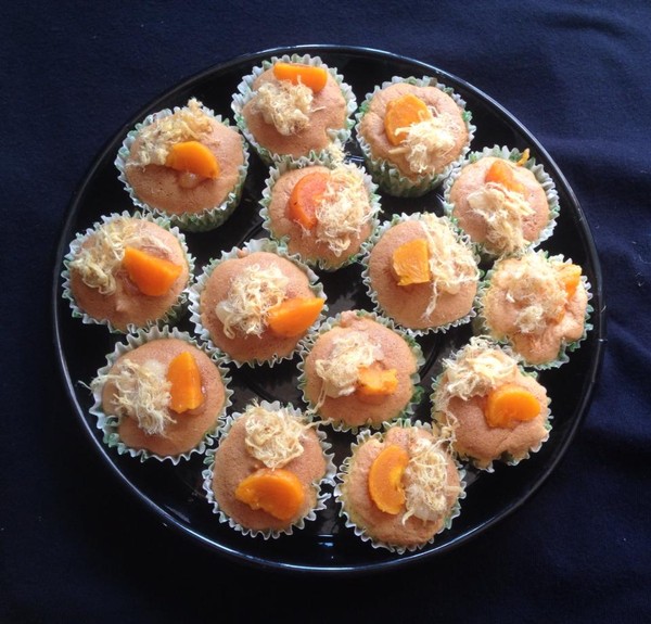bánh, Bánh su kem chiên giòn, Bánh sầu riêng nhân kem, bánh mochi, bánh bông lan trứng muối
